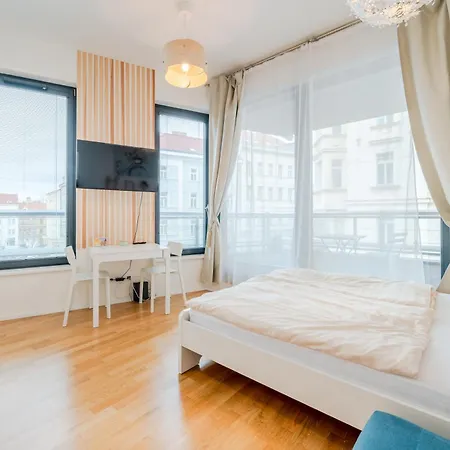 New-built Golden Luxury With Balcony شقة براغ