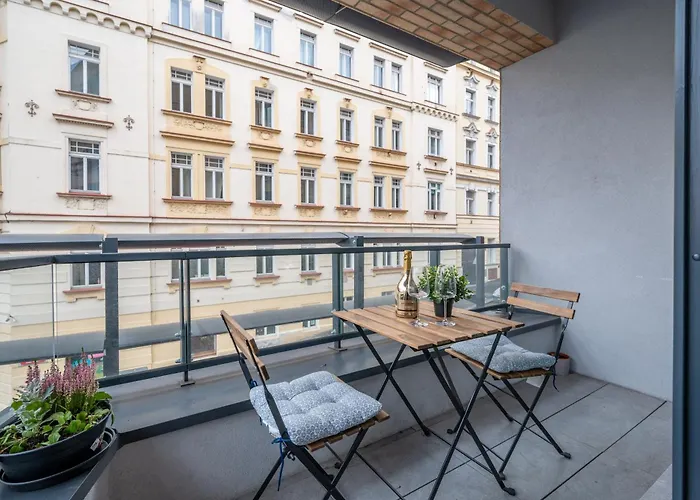New-built Golden Luxury With Balcony * Prag