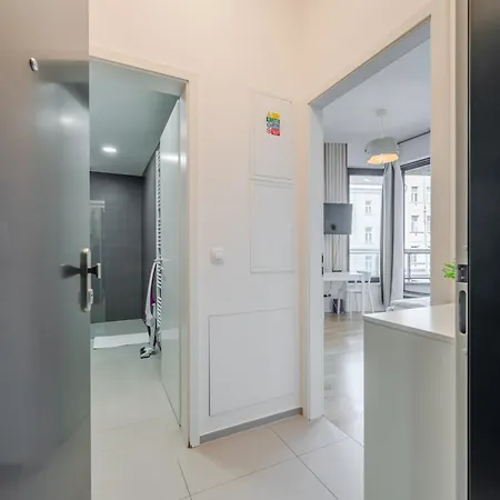 New-built Golden Luxury With Balcony * Praga